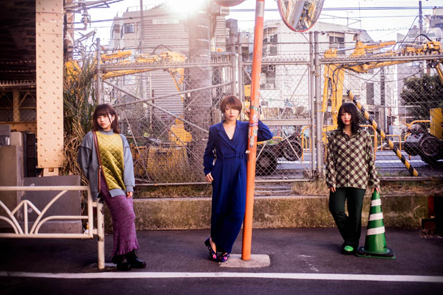福岡ガールズ・バンドの新鋭 snooty「1st Full Album」をリリース