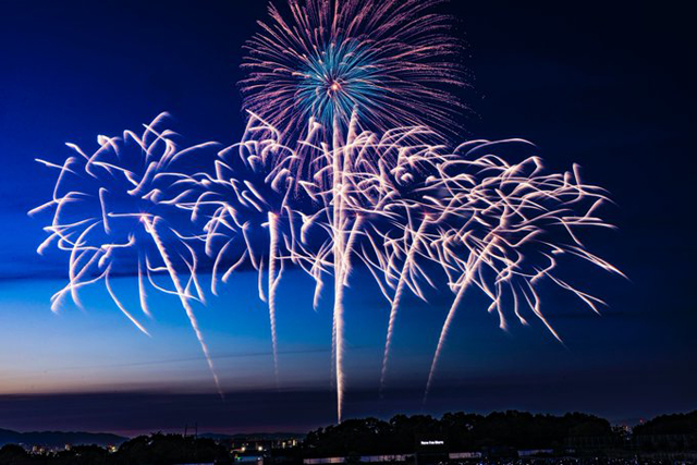 音楽とシンクロした花火を打ち上げる Queen The Greatest Fireworks 22 北九州で開催 福岡のニュース