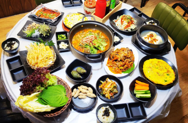 韓国のフェ（活魚 刺身）専門店「ジャガルチ」７月１１日春吉にオープン！