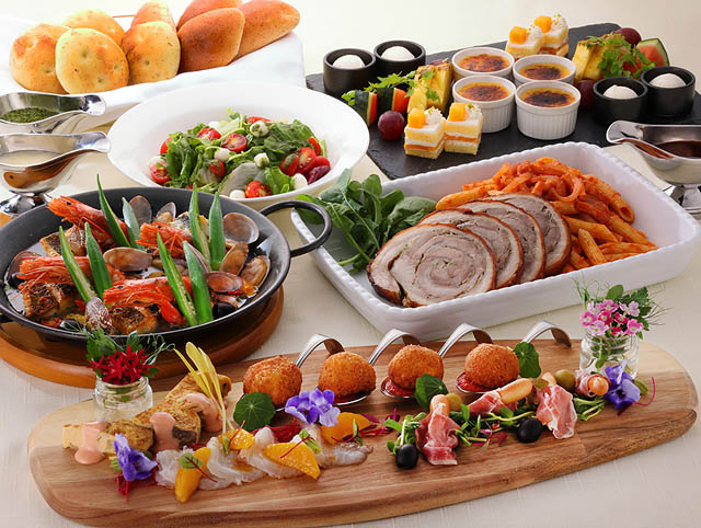 ホテルオークラ福岡、大皿スタイルで提供する「お盆ファミリーパーティーセット」の予約受付を開始