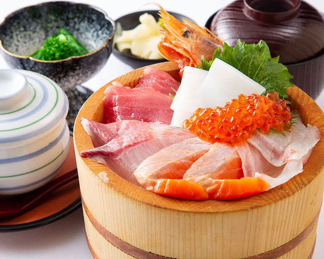 新鮮で豪華な絶品海鮮丼を提供「糸島食堂 福岡パルコ店」８月１０日オープン！
