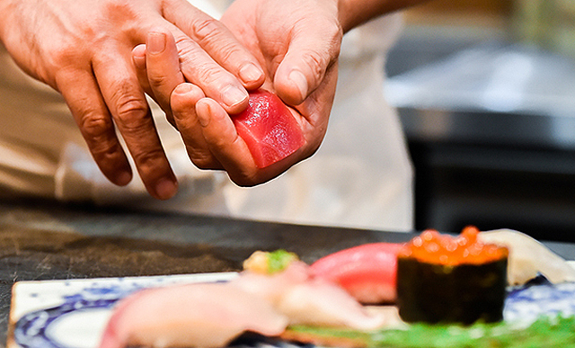 九州の海と山の幸を、寿司・お造り・炭火焼きなど自慢の調理法でご提供『九州 はかた 大吉寿司PREMIUM』オープン！