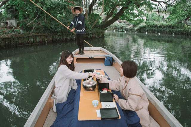 柳川市の御花、柳川冬の風物詩 こたつ舟であつあつのお団子を愉しむ冬季限定プランを販売