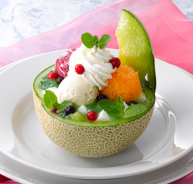 全国のロイヤルホストで夏季限定デザート「Melon＆Granita」販売