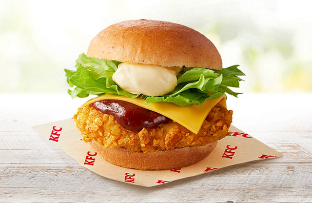 KFC流のニューヨークバーガーが登場「ニューヨークチキンバーガーズ」数量限定登場