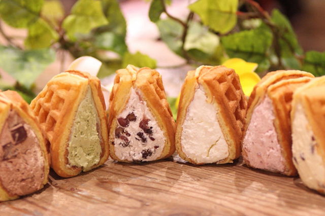 オールハンドメイドのワッフルケーキ『モンリブラン』博多に期間限定オープン
