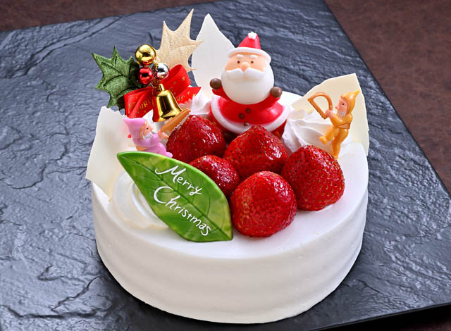 ホテル日航福岡、食卓を彩るクリスマスケーキが本年も登場！