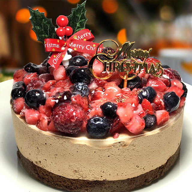 創業43年 福岡の老舗スイーツ専門店 ストロベリーフィールズ「クリスマスケーキ」予約受付開始