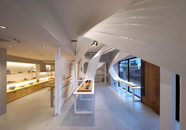 有名飲食店の食器プロデュースを数多く手掛ける田代陶器店が新規店舗「TOKITOIRO」を福岡市にオープン