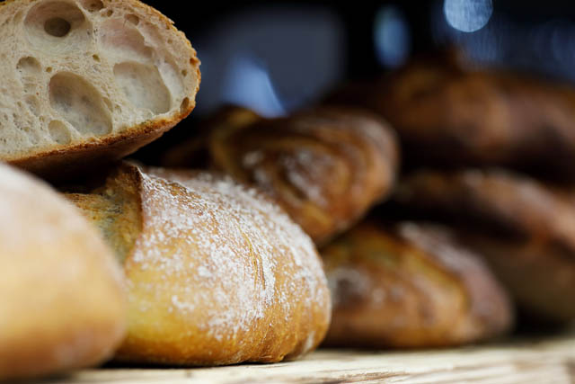 糸島や姪浜の地元素材を取り入れた焼き立てパンを提供する「STONG bakery」姪浜に年明けオープン