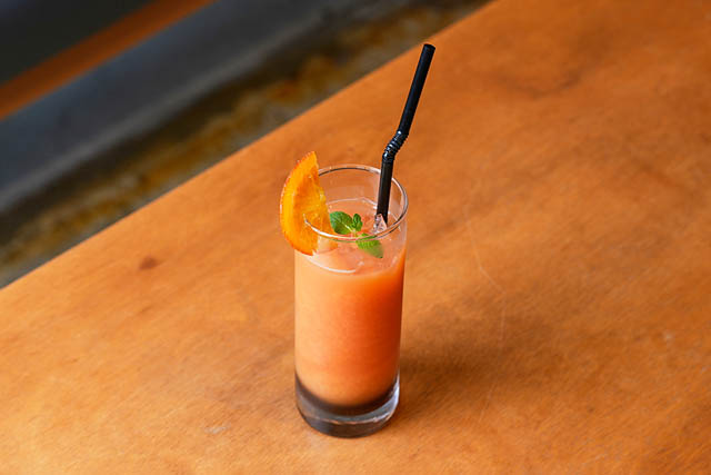 ストングカフェ - 能古島のブラッドオレンジとアールグレイ、スパイスの新しい組み合わせ「ブラッドオレンジとフロマージュのパフェ」発売へ