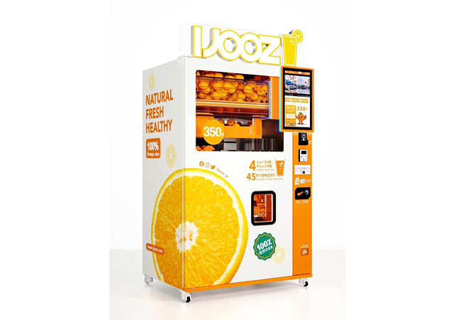 生搾りオレンジジュース自販機「IJOOZ」福岡空港国内線旅客ターミナルビルに登場