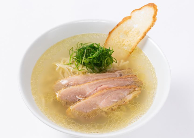 東国原さんとミシュラン一つ星 西村貴仁氏の「期間限定コラボ麺」提供開始！