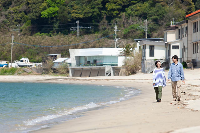 糸島に地産の素材を使ったバーベキューや海が見えるサウナが楽しめる一棟貸しヴィラ「CODE ROOMS ITOSHIMA」オープン