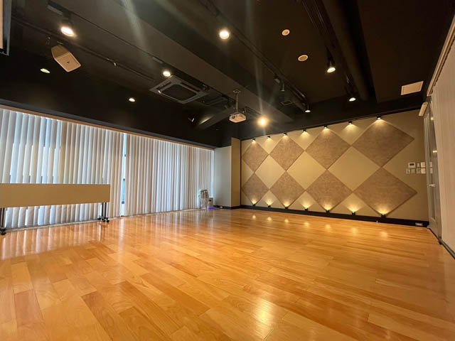 福岡最大級のレンタルスタジオ「BUZZ福岡本店」がグランドオープン