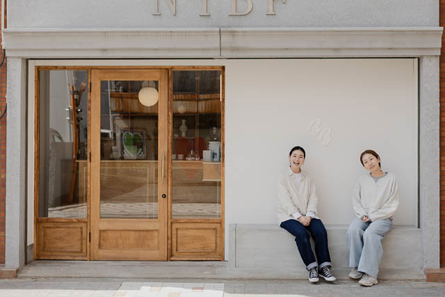 天神にバナナブレッドを中心に販売する「ハカタノビービー」オープン