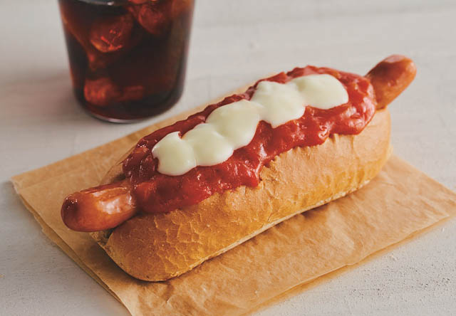 タリーズコーヒー さっぱりと濃厚 - 春気分を盛り上げる贅沢なフローズン「甘熟苺ヨーグルトスワークル®」「抹茶ティラミスシェイク」発売へ