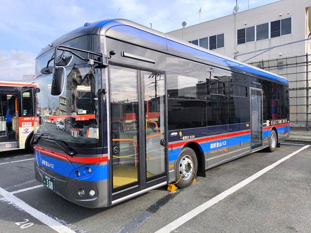 北九州市 EVモーターズ・ジャパン - 箱根登山バスへへ大型路線EVバスを2台を納車