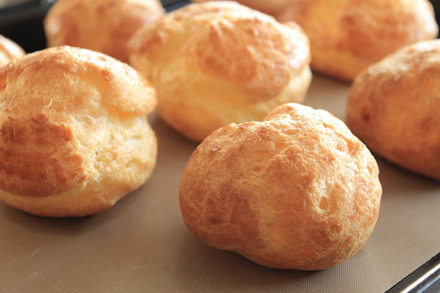 セブン「たっぷりホイップのダブルシュー」発売から1週間で累計販売数187万食突破