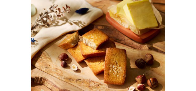 博多駅中央街の「アイム リリー」ピスタチオの豊かな風味に包まれる、サクサク食感のパイサンド発売へ