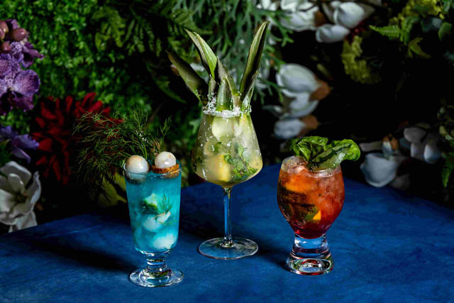 THE LIVELY 福岡博多 - 異国の風を感じるフラワーアートがロビーに登場、カフェバーで楽しめる夏季限定メニューも