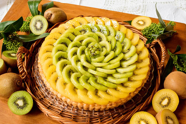 キルフェボン - 桃、さくらんぼ、メロンなど、初夏を涼やかに彩るタルトが続々と登場