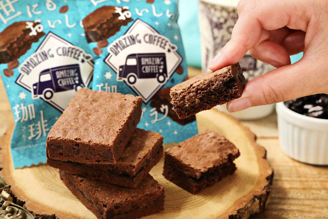 ねこねこ×AMAZING COFFEE - 「ねこねこ食パン」や「世にもおいしいチョコブラウニー」が新登場へ
