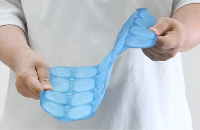 大川市 タンスのゲン - 昨夏２万枚の大ヒット「リュック用冷感パッド」に新モデル登場、装着ラクラク＆しっかり冷却