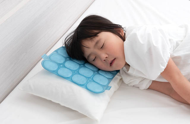 大川市 タンスのゲン - 昨夏２万枚の大ヒット「リュック用冷感パッド」に新モデル登場、装着ラクラク＆しっかり冷却