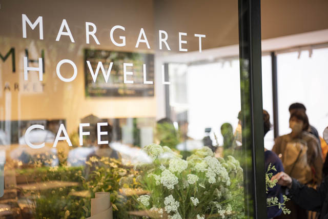 マーガレット・ハウエル 天神カフェ -「MH MARKET」と題してマーケットを開催