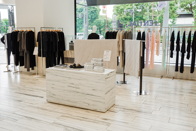 BARNEYS NEW YORK 福岡店に「TENTIALのPOP UP STORE」を期間限定オープン