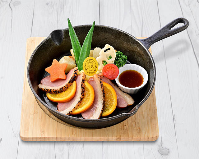 キャナルのカービィカフェ HAKATA - オレンジがテーマの「Summer 2025」開催