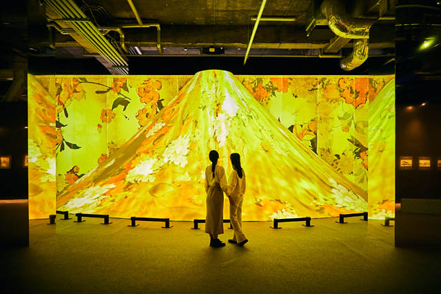 「動き出す浮世絵展 FUKUOKA」と香水ブランド 破天荒がコラボレーション - 花火の香りなど空間にあわせた演出を展開