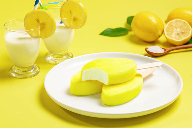 夏限定の塩レモン味で爽やかにクールダウン「明治ブルガリア フローズンヨーグルトデザート 塩レモン」全国発売