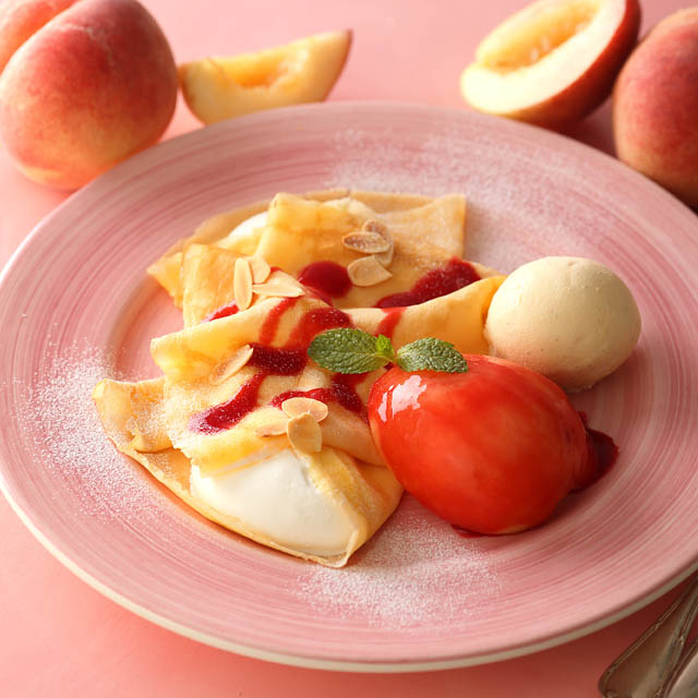 キハチ カフェ - 旬の白桃を堪能する「ピーチスイーツフェア」開催、桃の果肉２倍の店舗限定パフェなど、新作スイーツが登場