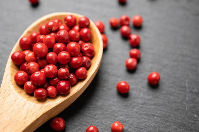 ロイヤルホスト - メキシコ産アップルマンゴーを使用した5種の「季節デザート」発売へ