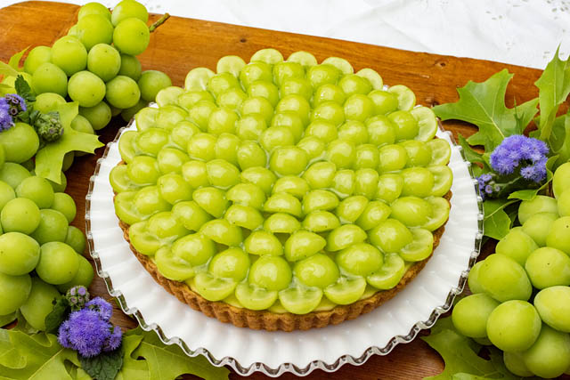 キルフェボン「旬を迎える全国各地のぶどうを使用したタルト」販売開始