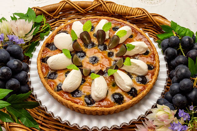 キルフェボン「旬を迎える全国各地のぶどうを使用したタルト」販売開始