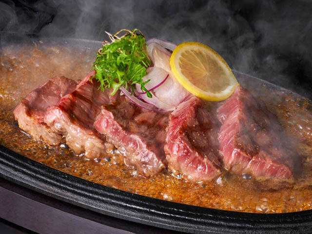 福岡県産トマトのチキンカレーなど - ホテルニューオータニ博多「限定グルメフェア」スタート