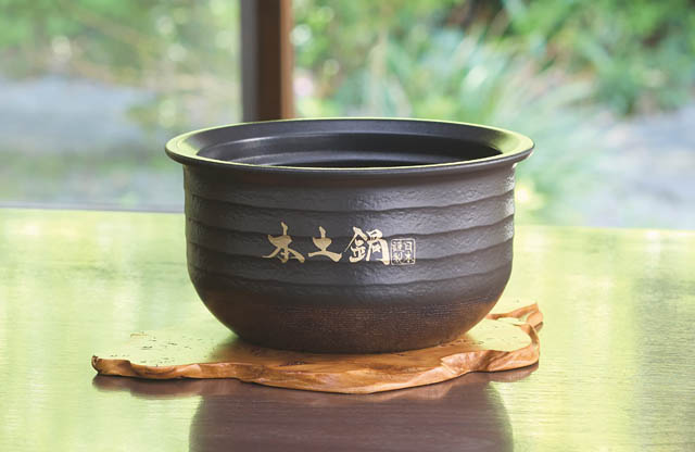 タイガー最高峰の土鍋炊飯器で炊いた"絶品おむすび"を体験できる「タイガー炊きたて土鍋キャラバン」を全国7都市で開催