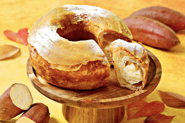 紅あずま＆なると金時の味わいを楽しめるほっくり甘い「ねこねこ食パン スイートポテト」新発売へ