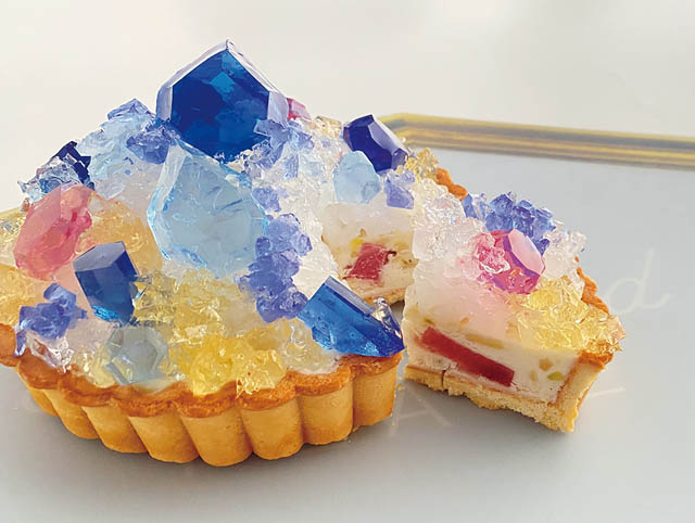 福岡市のハラペコラボ - 食べられる誕生石！9月の誕生石サファイアをイメージした「アイスタルト」限定販売