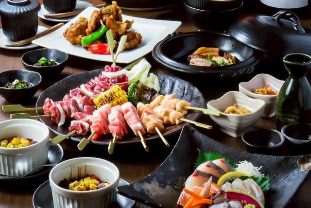 焼鳥・刺身・創作料理などメニュー豊富な居酒屋「徳力 居酒屋しん心」オープン！