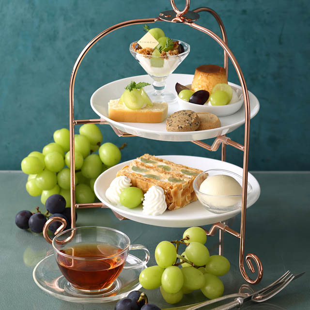 キハチ カフェ - シャインマスカット×巨峰の新作パフェやアフタヌーンティーを楽しむ「秋限定スイーツフェア」開催