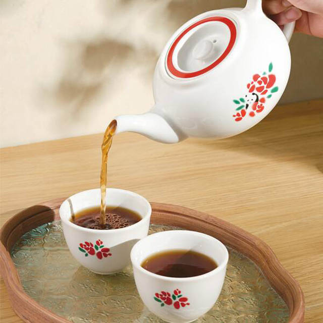 かわいいパンダのイラスト - カルディコーヒーファーム「飲茶ポット＆カップセット」登場