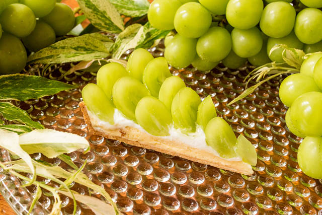 キルフェボン - 実り豊かな秋を彩る、ぶどう・栗・梨のタルトが勢揃い！「秋メニュー」スタート