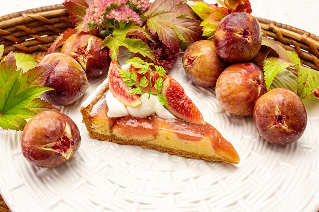 キルフェボン - 実り豊かな秋を彩る、ぶどう・栗・梨のタルトが勢揃い！「秋メニュー」スタート