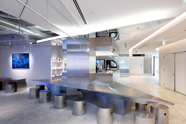 アートとコーヒーが出会う、CALL&RESPONSE株式会社が運営する新感覚カフェ 天神のエルガーラにオープン