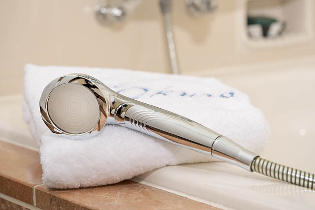 ホテルオークラ福岡 - 上層階客室にKINUJO社製シャワーヘッド、ドライヤー、ストレートアイロンの3種を導入