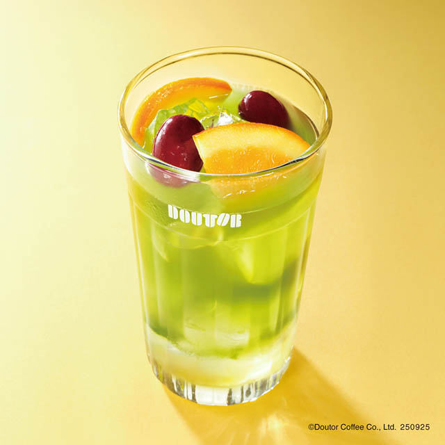 ドトールコーヒー、焼き芋をイメージしたドリンク「焼き芋豆乳オレ」など秋の新メニュー発売へ